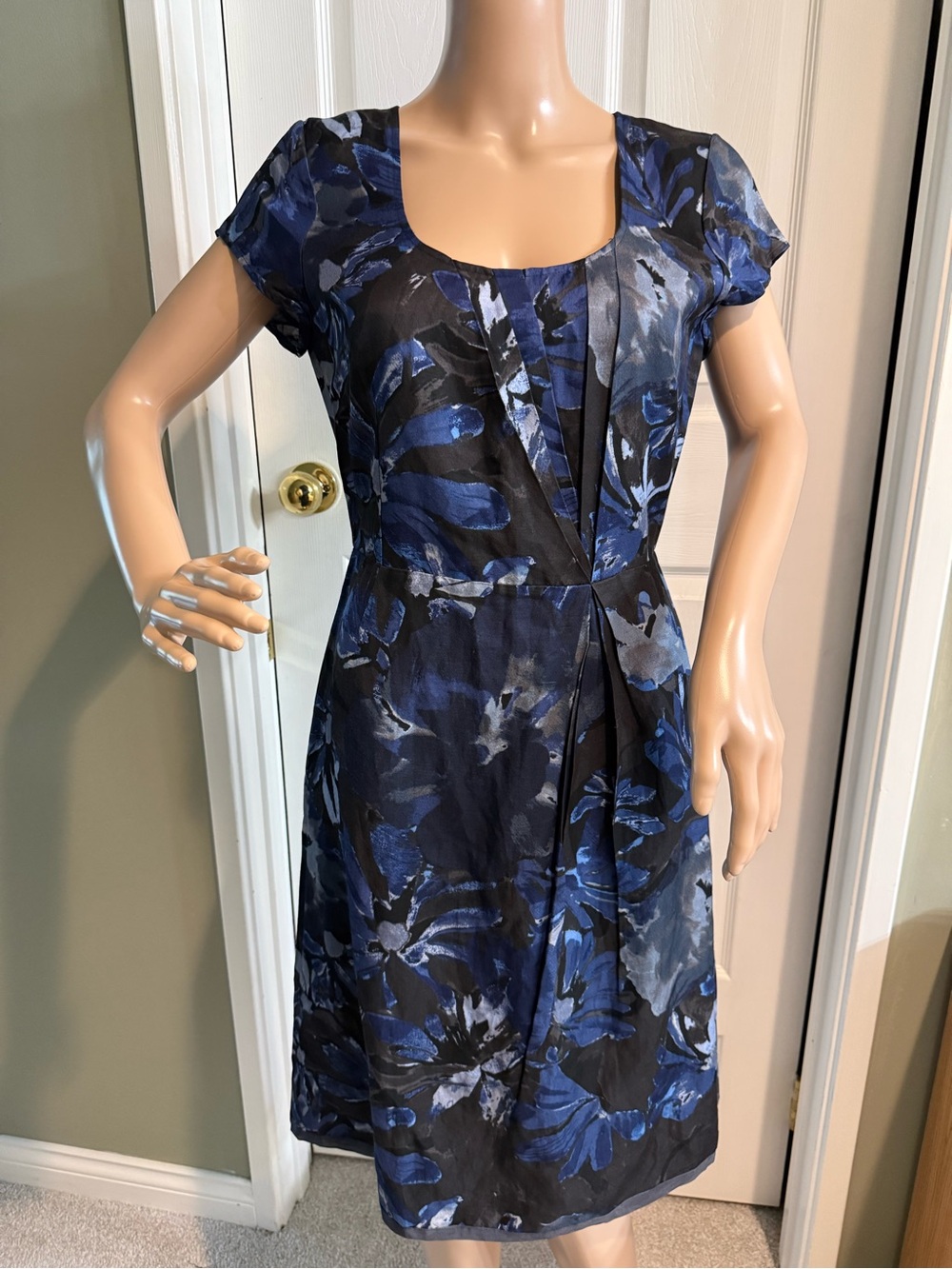 Banana Republic Madmen Midi Dress Size 4 Dark Blue Floral M Linen Blend